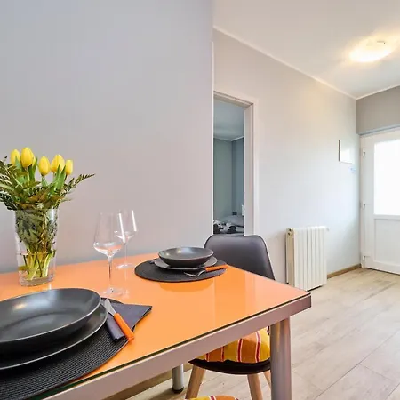Alto Apartment *