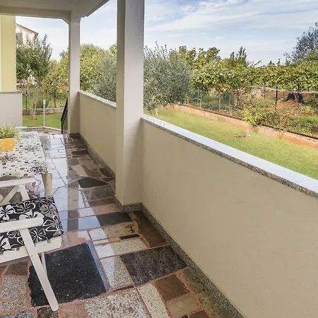 Apartment Alto
