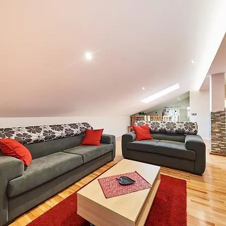 Apartment Alto *