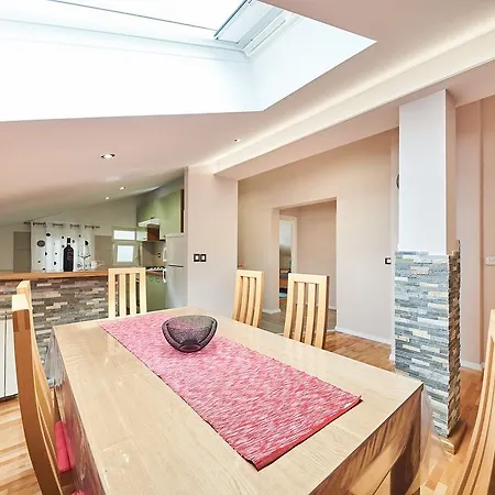 Alto Apartment
